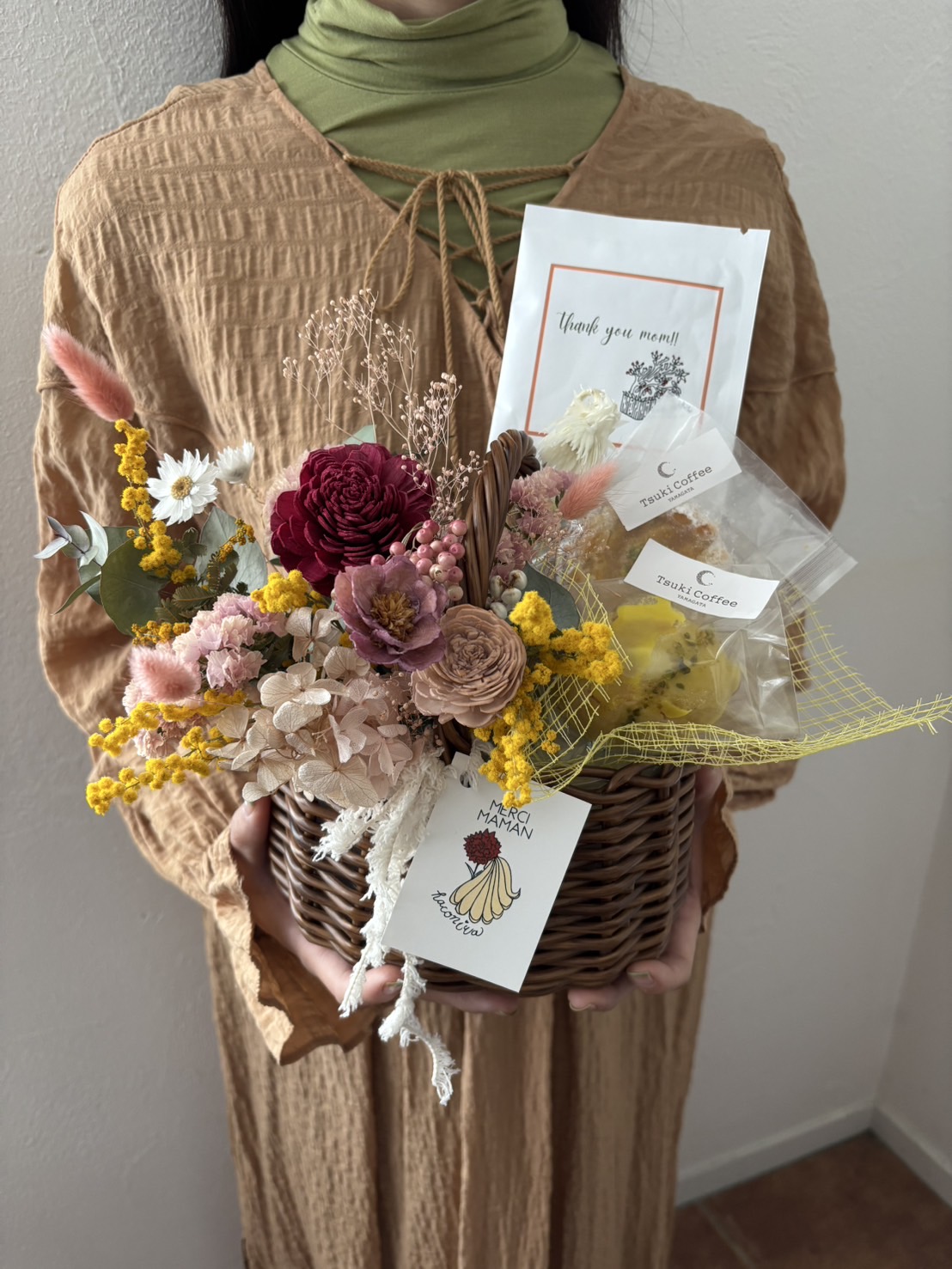 B:ドライフラワーアレンジメント×tsuki cafeセット¥5,500